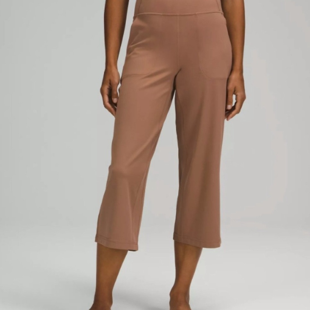 Lululemon Align™ Super-High-Rise Wide Leg Crop 23" in Cacao